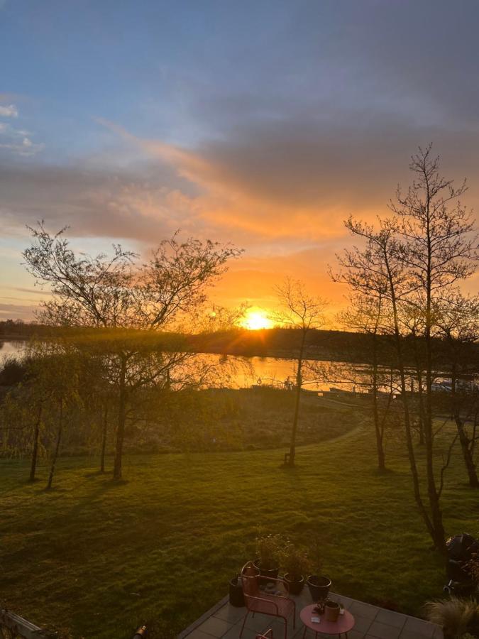 Apartament Riverside Raheelan Zewnętrze zdjęcie
