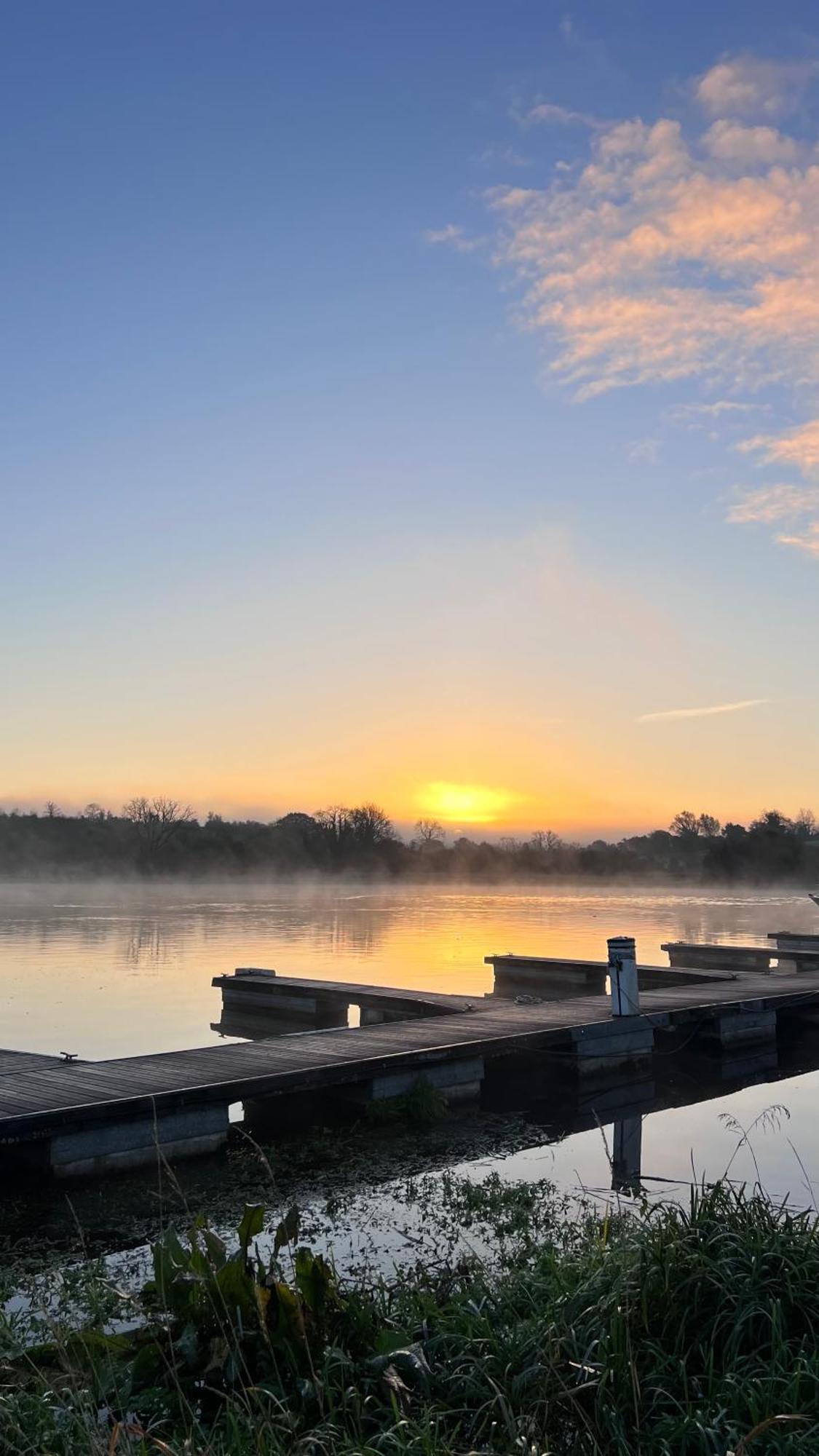 Apartament Riverside Raheelan Zewnętrze zdjęcie